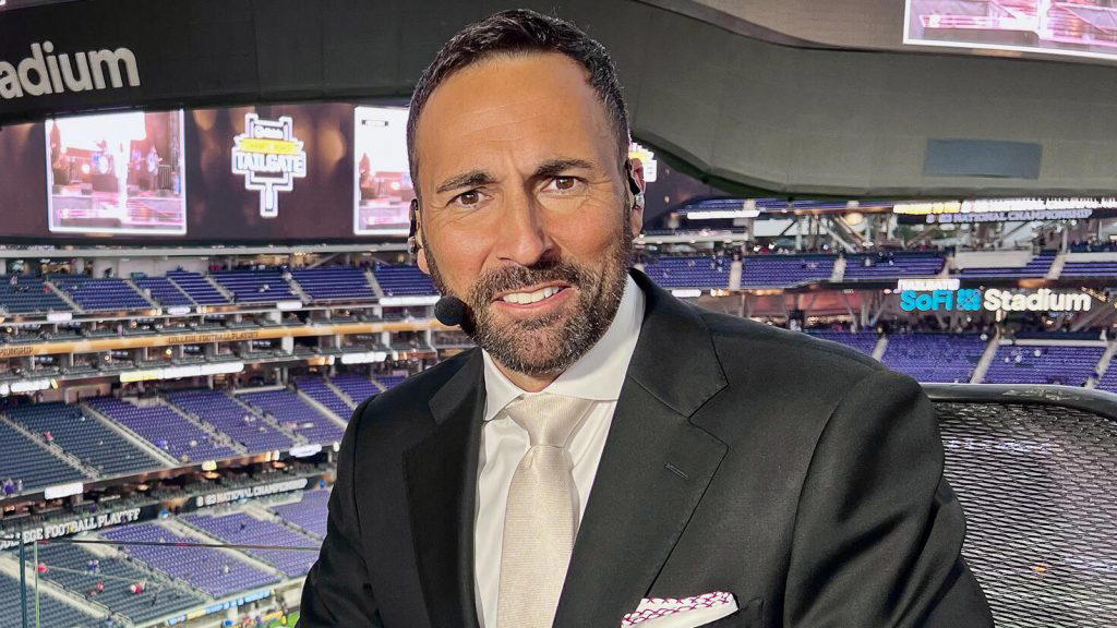 Veteran sports broadcaster, Joe Tessitore, has joined WWE to join Corey Graves and Wade Barrett on WWE Friday Night SmackDown.  (Photo Credit: WWE)